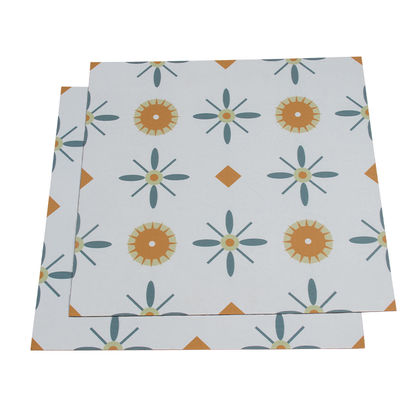 Waterproof Self Adhesive Vinyl Flooring with 3 Years Warranty and 62 Pieces per Carton for Indoor Use