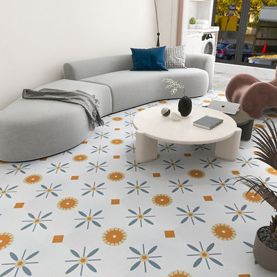 Waterproof Self Adhesive Vinyl Flooring with 3 Years Warranty and 62 Pieces per Carton for Indoor Use